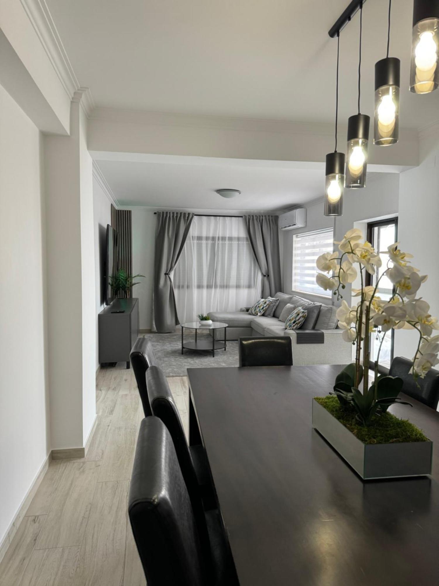 Princess Retreat Beautiful Modern Aprt 2 Min Walk From Quarteira Beach Dış mekan fotoğraf