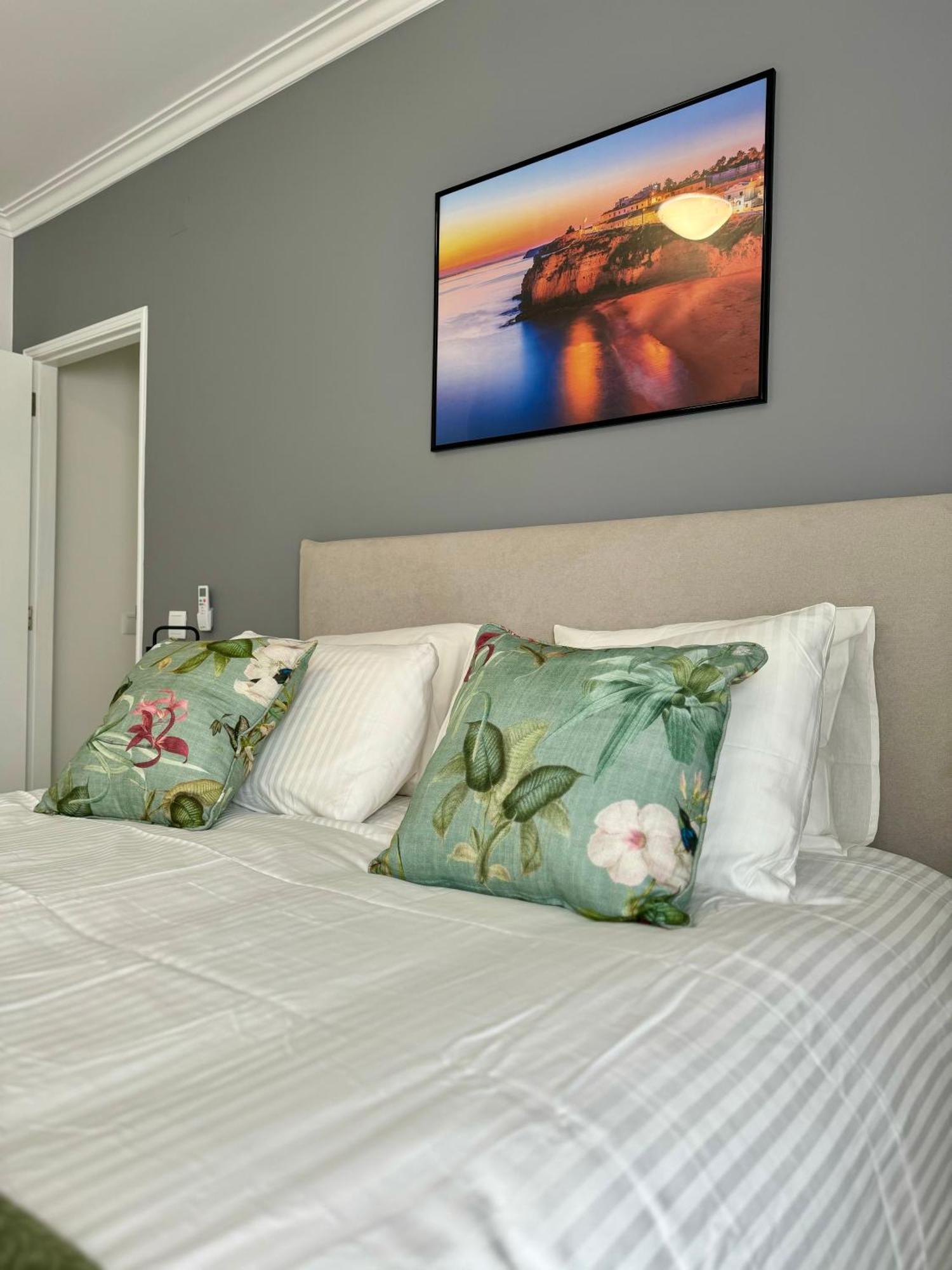 Princess Retreat Beautiful Modern Aprt 2 Min Walk From Quarteira Beach Dış mekan fotoğraf